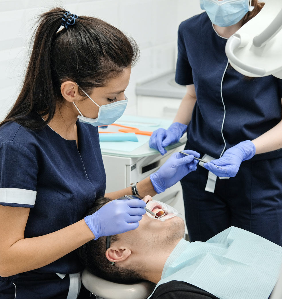 ¿Cuándo es conveniente colocar implantes dentales??