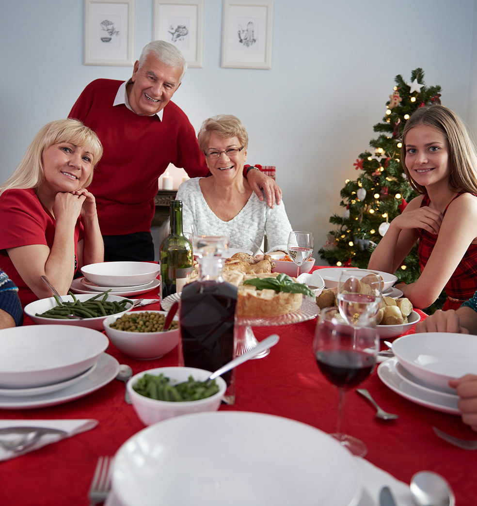 Dinamicas familiares y reuniones festivas en navidad y año nuevo