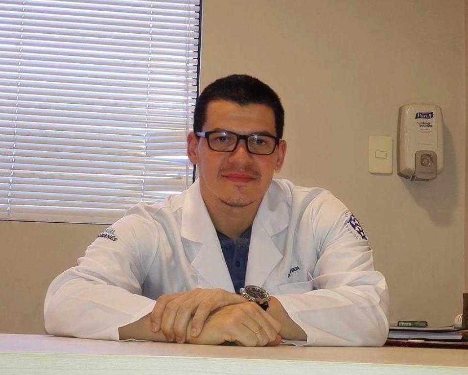 Dr. José María Meza - Médico Cirujano, Coloproctólogo