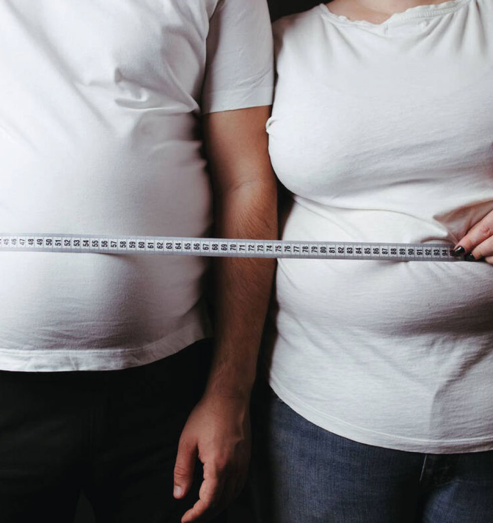 La obesidad puede afectar la fertilidad en hombres y mujeres