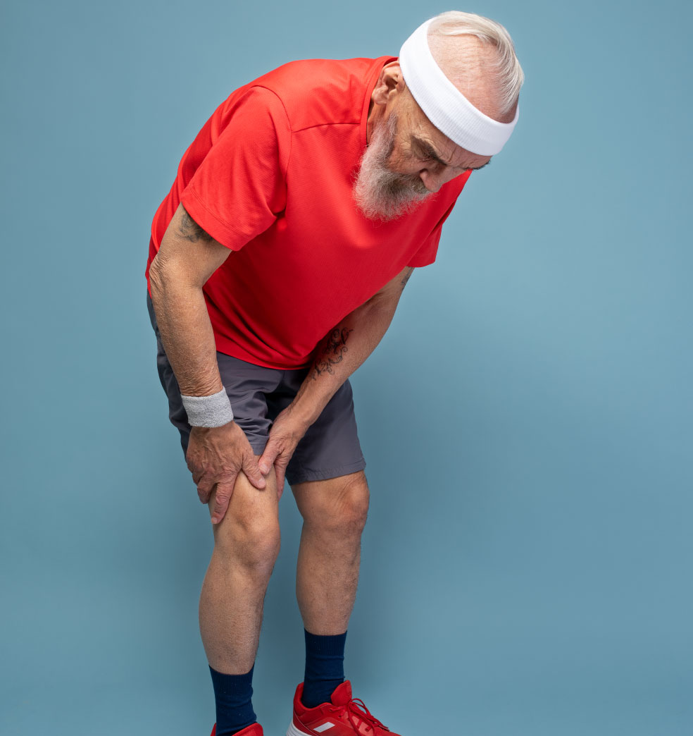 ¿Por qué se les hinchan las piernas a las personas mayores?