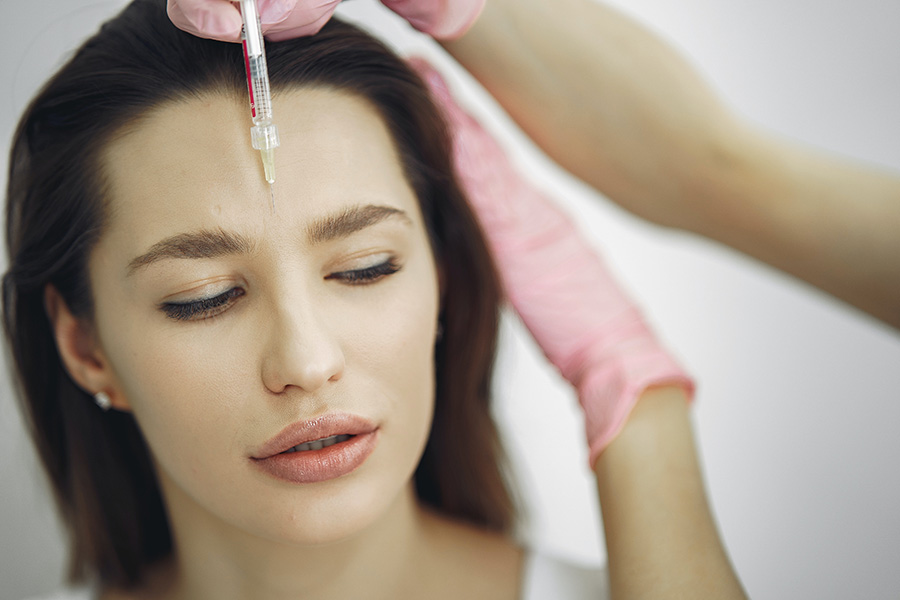 Productos de uso en consultorio para el rejuvenecimiento facial